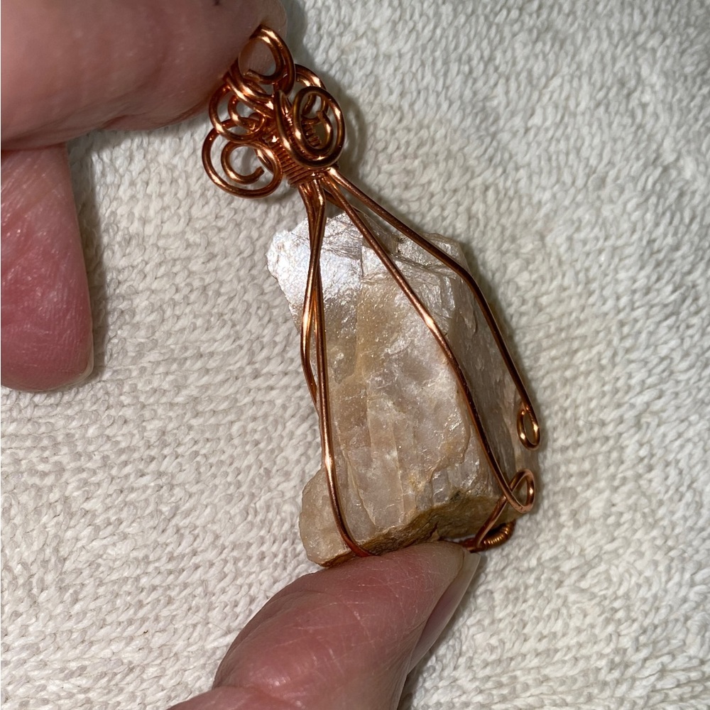 COPY - Crackle Quartz unpolished stone